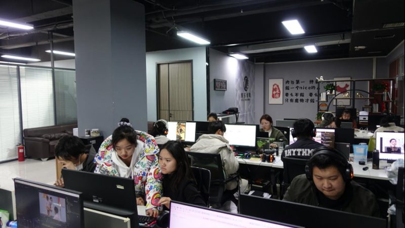 易拉宝材质，如何选择更适合的？**
